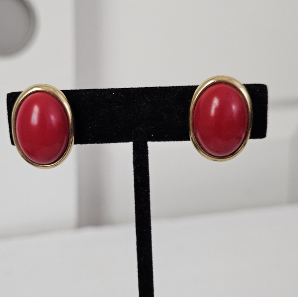 Trifari Jewelry - Vintage Trifari Red Oval Earrings